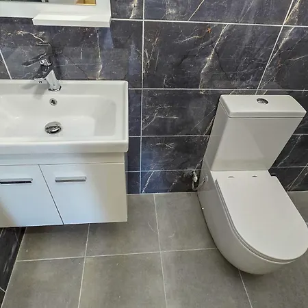 - Qetesia * Përmet